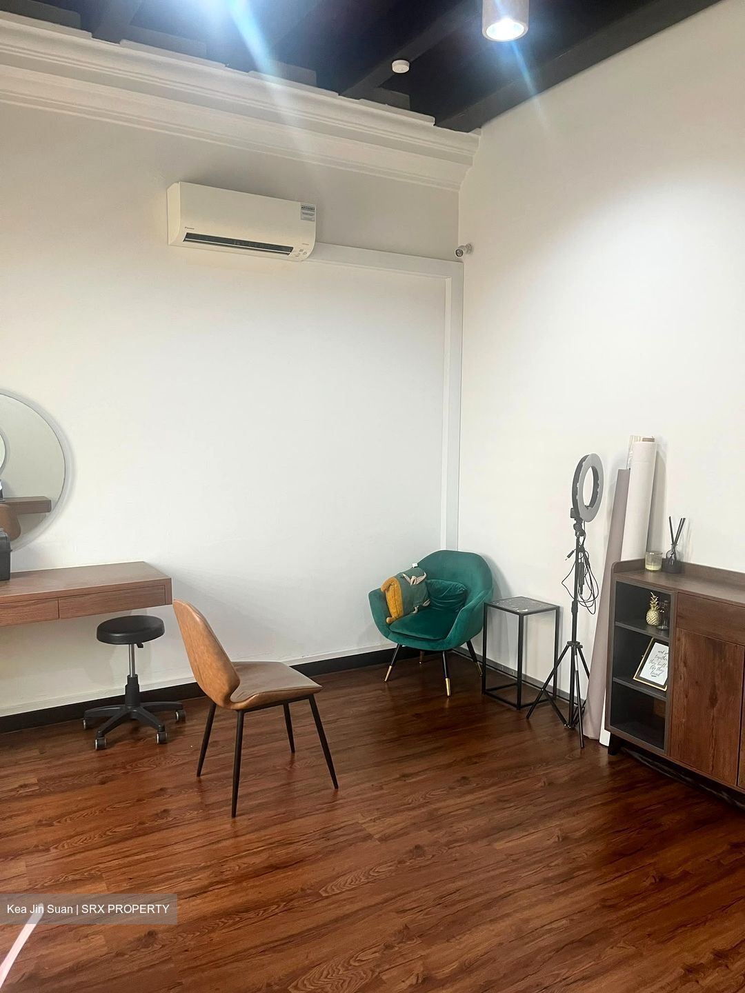 Sago Street (D1), Office #605469421